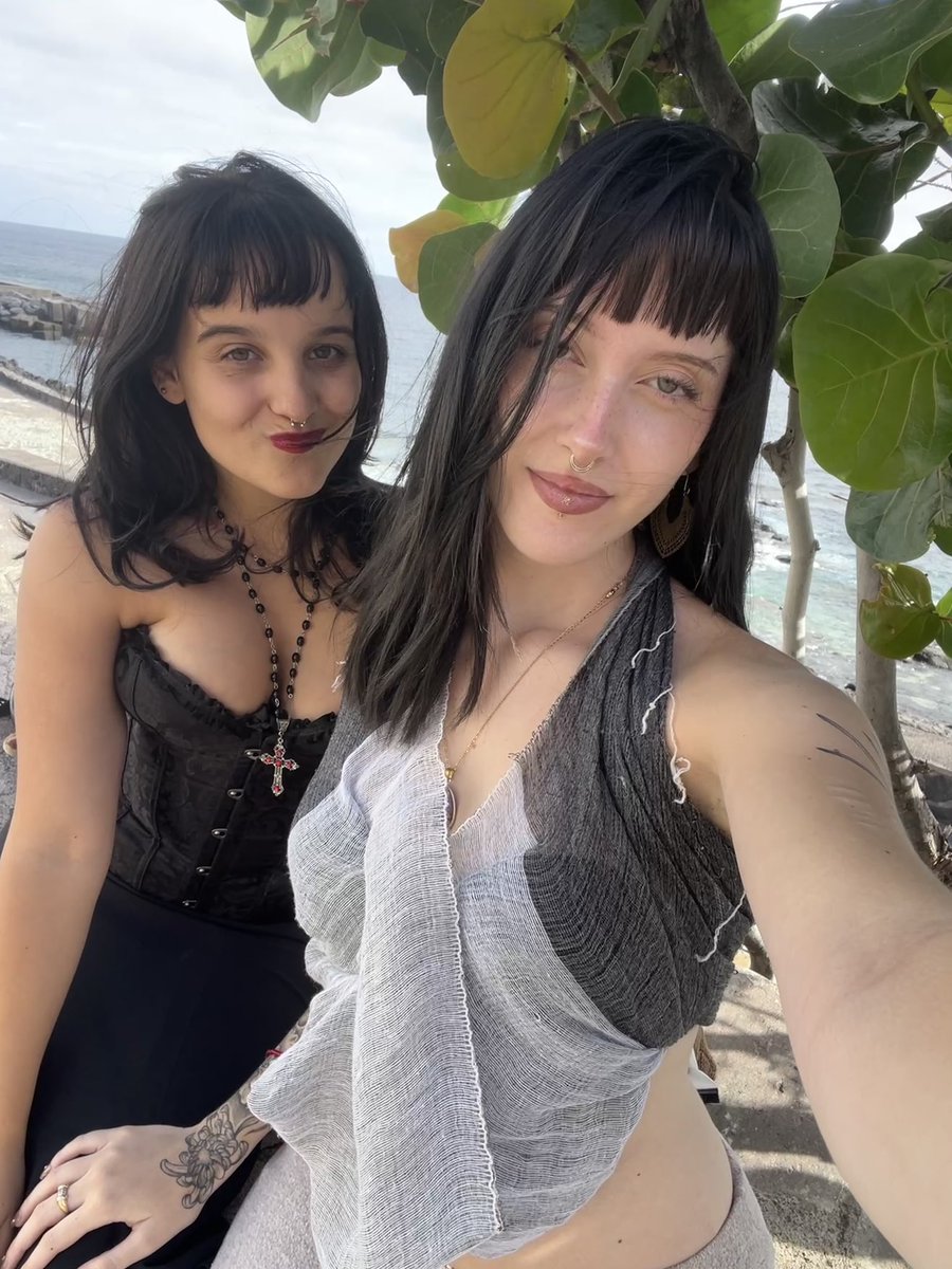 paomsha's tweet photo. Aparezco para mostrarles fotos con mi niña preciosa @hadaescachada https://t.co/Nbwhyqa7qI