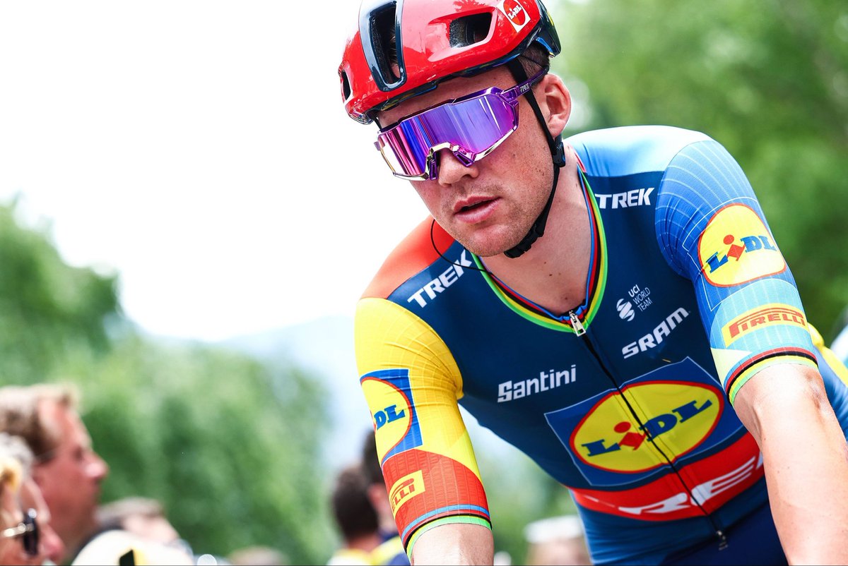 La Vuelta 25 🇪🇸 🇮🇹 Etapa 3:

⭐⭐⭐⭐ Pedersen
⭐⭐⭐ Turner, Philipsen, Aular, Stewart, Gruel
⭐⭐ Oliveira, Vernon, Mihkels, Coquard, Biermans, Zingle
⭐ Van Uden, Foldager, Denz, Labrosse, Segaert, Christen, Armirail

#LaVuelta25