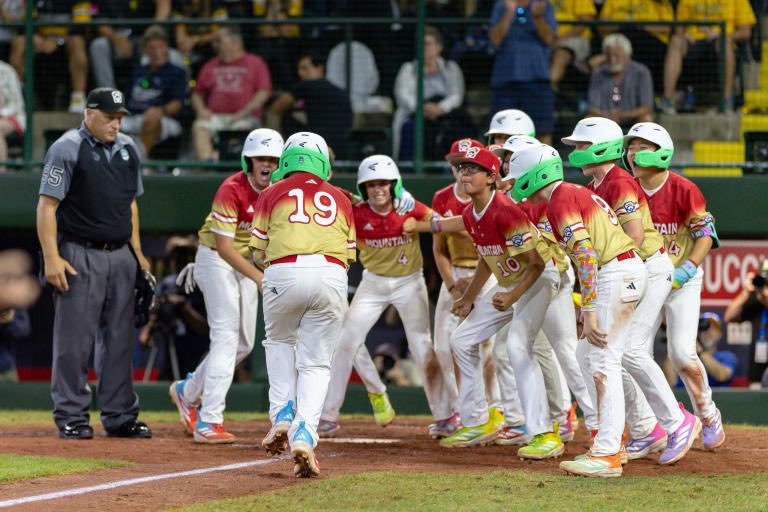 UNLV Baseball βΎοΈ (@unlvbaseball) on Twitter photo CONGRATS, SUMMERLIN SOUTH LITTLE LEAGUE πΊπΈπ
What an incredibleΒ run! We couldnβt be prouder of everything you fellas accomplished at the <a href="/LittleLeague/">Little League</a> World Series!!!
#LLWS CONGRATS, SUMMERLIN SOUTH LITTLE LEAGUE πΊπΈπ
What an incredibleΒ run! We couldnβt be prouder of everything you fellas accomplished at the <a href="/LittleLeague/">Little League</a> World Series!!!
#LLWS