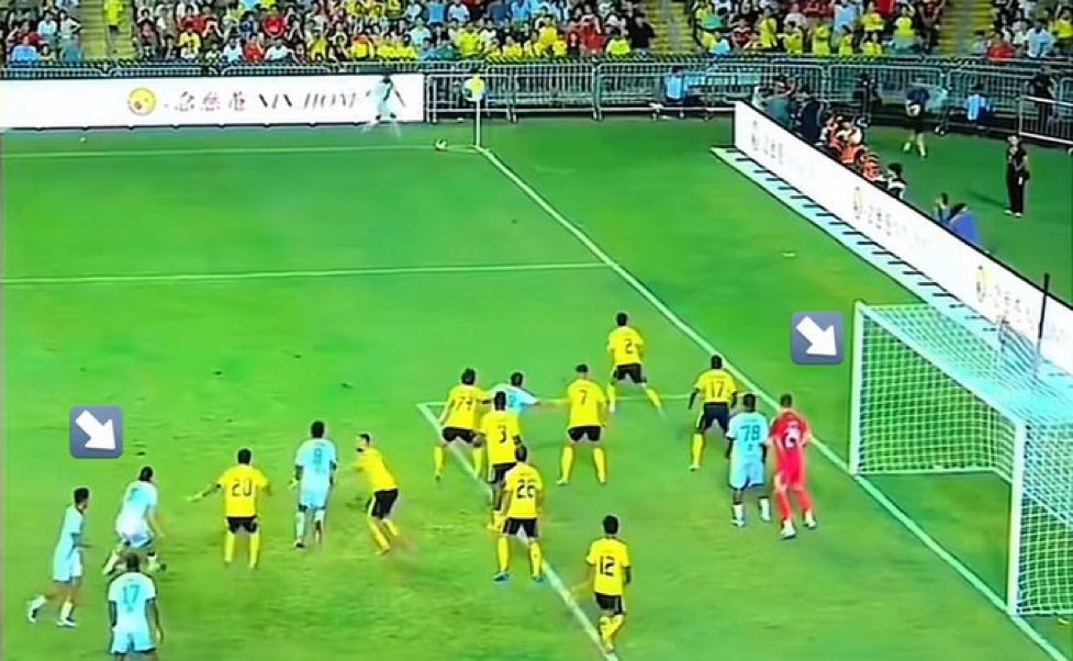 الركنيات والكرات الثابته من يجب مراقبته هو  القادم من الخلف 
اما منهم داخل المنطقه نسبه حصولهم على الكوره ضئيل جداً  بسبب الرقابه المشدده
والفريق كله يدافع
غبنه للاسف 🙃

#النصر