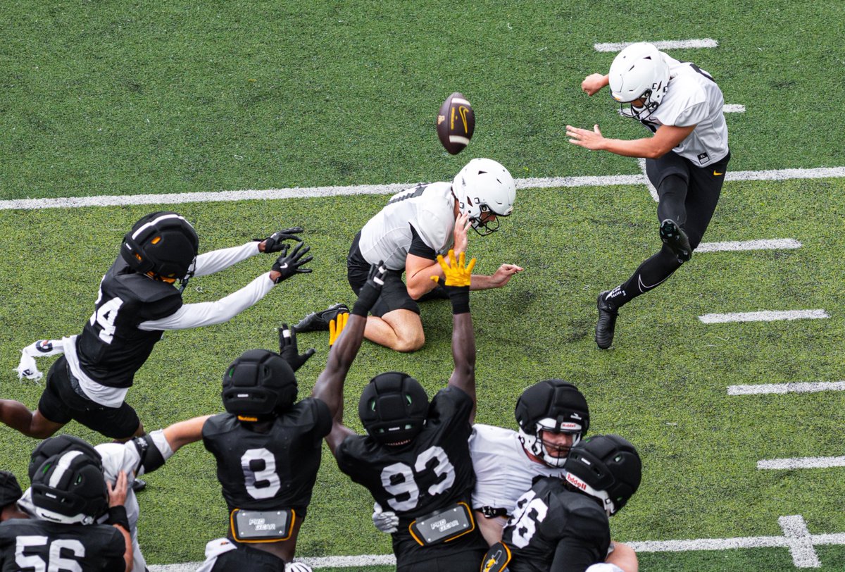 Friday night, toe meets leather 🏈

#GoApp