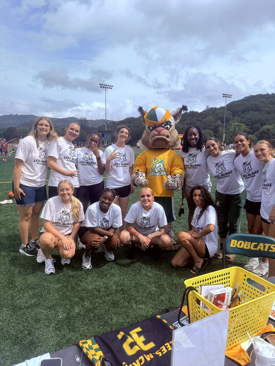 The first annual Lees-McRae Fan Fest was a success 
💚💛

#GoBobcats | #BEmore