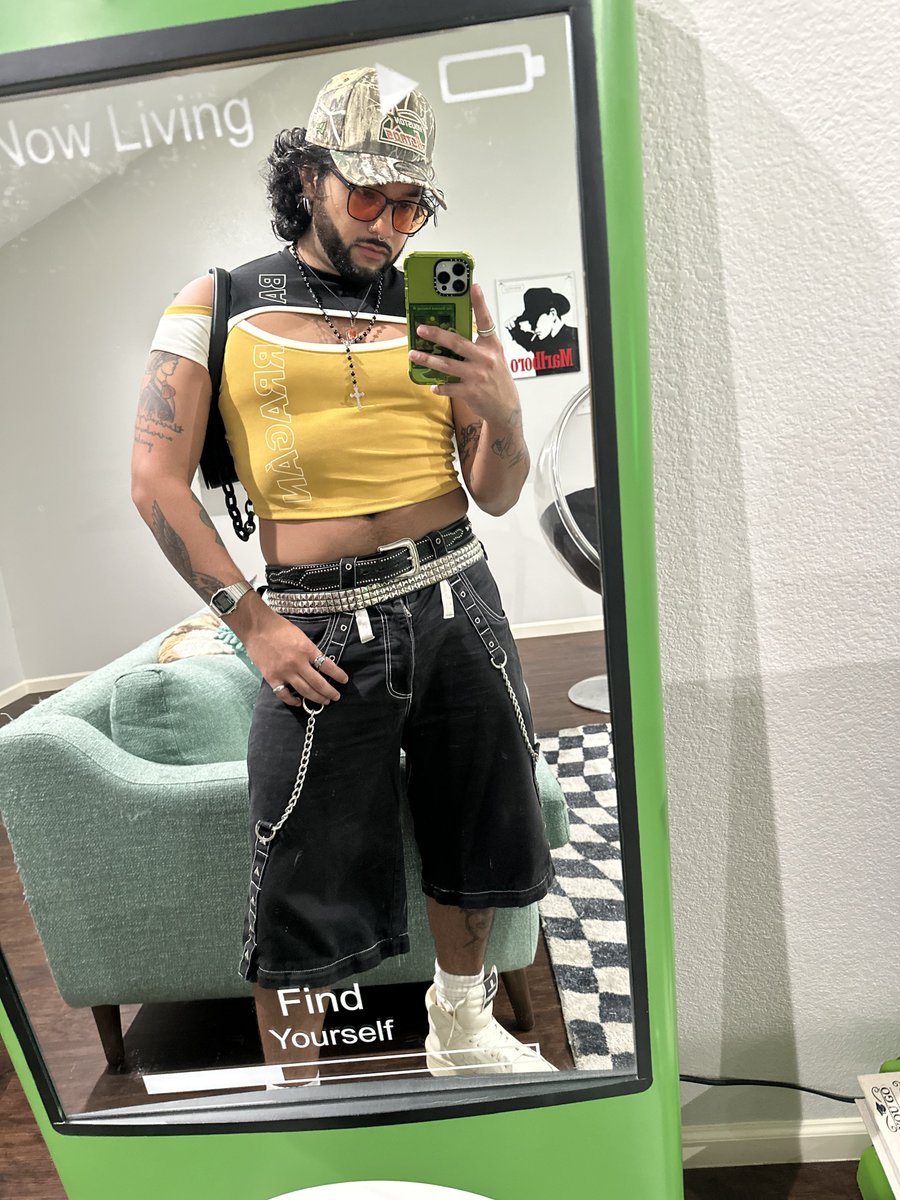 Señor Boochie (@wh0rly) on Twitter photo 