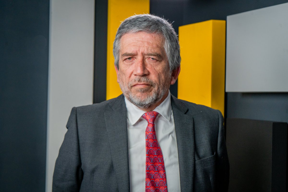 OjoPúblico (@ojo_publico) on Twitter photo #EntrevistaOP 🎙️Manuel Monteagudo, magistrado del Tribunal Constitucional, afirmó que posiciones que él considera “erróneas” contribuyen a dar la imagen de que la institución es cercana al Ejecutivo y al Legislativo.
✍️ <a href="/epatriau/">Enrique Patriau</a>
📸 Gabriel García
👉ojo-publico.com/entrevistas/mo…👈 #EntrevistaOP 🎙️Manuel Monteagudo, magistrado del Tribunal Constitucional, afirmó que posiciones que él considera “erróneas” contribuyen a dar la imagen de que la institución es cercana al Ejecutivo y al Legislativo.
✍️ <a href="/epatriau/">Enrique Patriau</a>
📸 Gabriel García
👉ojo-publico.com/entrevistas/mo…👈