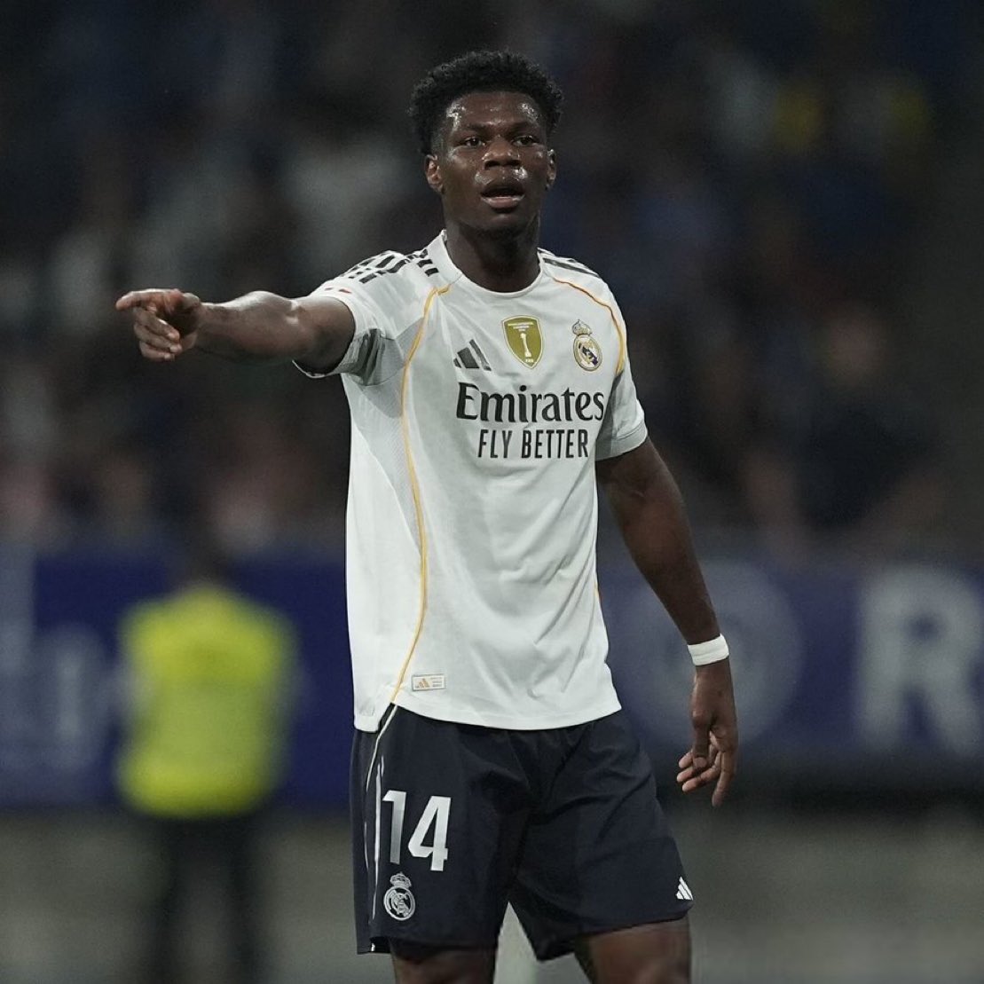 🚨🚨🚨🚨🚨🚨🚨🚨🚨 مستوى كبير!!!!!

لايوجد لاعب قام بأعتراض الكرة في لقاء اليوم أكثر من لاعب خط الوسط تشواميني — 5 مرات 😰🤍