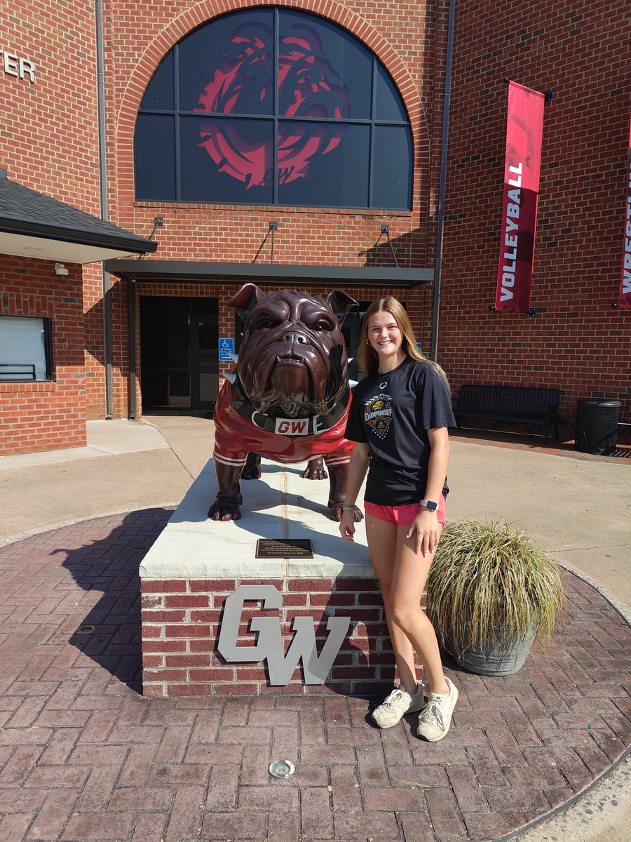 KayleighPerks2's tweet image. SKO&apos; DAWGS!! 🐾So excited for the next 4! 

@StarzGold @StarzGold_Bunn @CoachBrandon24 @GWUSoftball @baileywigness @NickPuglisi @DSFAthletics @PVSbaseball @BattersBoxRVA @CoachFleish @APerks24 @RyleighPerks4