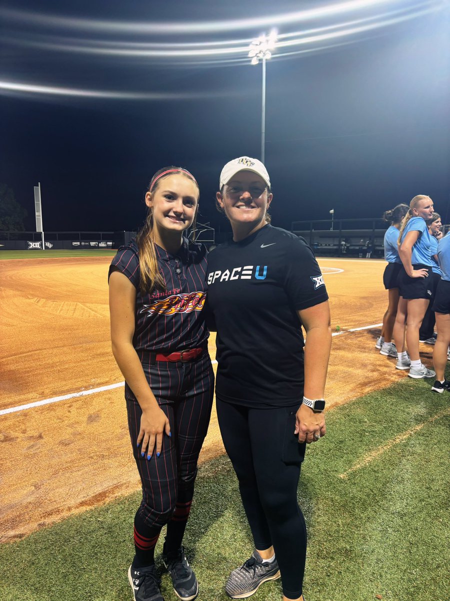 PaitynDonalson's tweet image. @UCF_Softball  Elite Camp 💛🖤⚔️  #ChargeOn thank you to all the coaches and staff for another amazing night at #ThePlex  @CoachBallMalone @noahbsanders @SPestrak @ShannonSaile @adamderusha22 so looking forward to my next trip back @sfinferno09  @FeNowling @ExtraInningSB