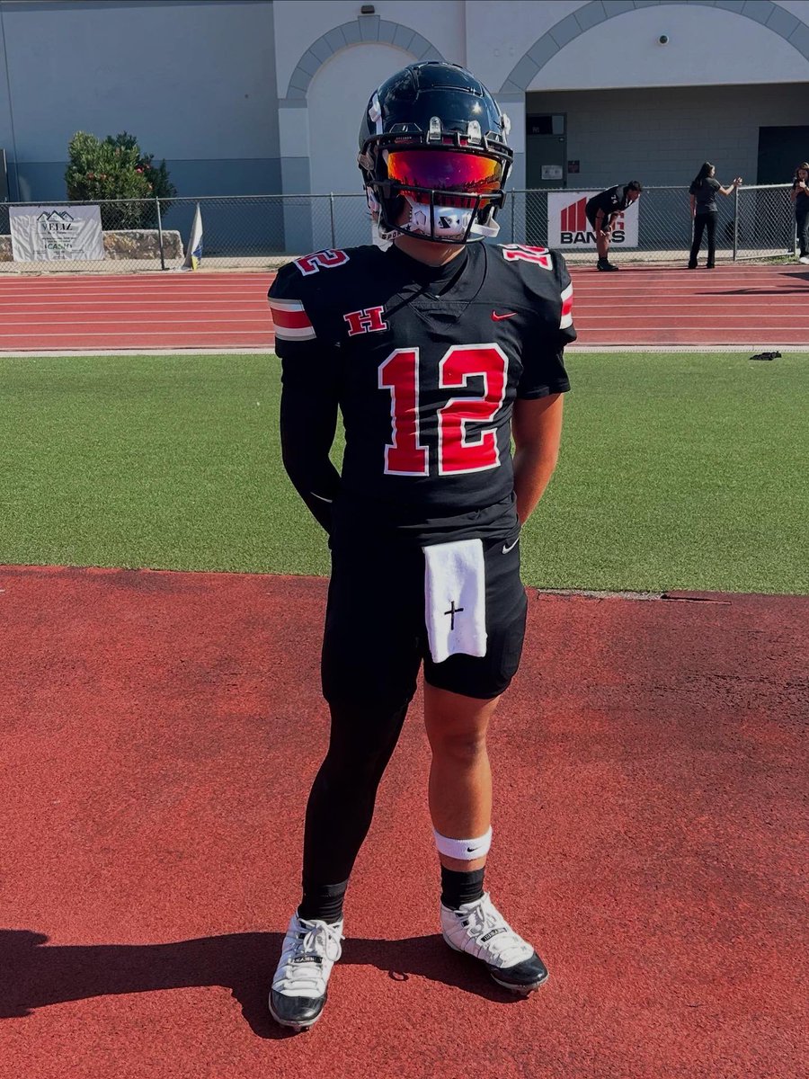 Hanks football 25-26⚔️🏈 <a href="/HanksFBRecruits/">Hanks Football Recruiting</a>