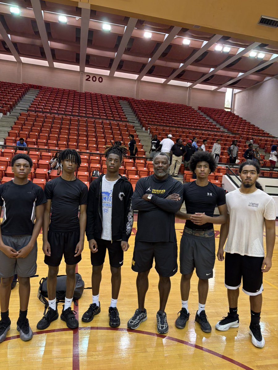 Mighty Titans #850 FL 🏀 (@mightytitansfl) on Twitter photo Mighty Titans 2028’s had a great time & learned a lot from Head Coach Benjamin Taylor, <a href="/benjytuskegee/">Benjy Taylor</a> at the Tuskegee Elite camp, we look forward to next year and growing our relationship. Kaden Ware, Cadynce Tolbert, Keylon Williams, Kavieon Brown, Remy Gosse, Go Titans! Mighty Titans 2028’s had a great time & learned a lot from Head Coach Benjamin Taylor, <a href="/benjytuskegee/">Benjy Taylor</a> at the Tuskegee Elite camp, we look forward to next year and growing our relationship. Kaden Ware, Cadynce Tolbert, Keylon Williams, Kavieon Brown, Remy Gosse, Go Titans!