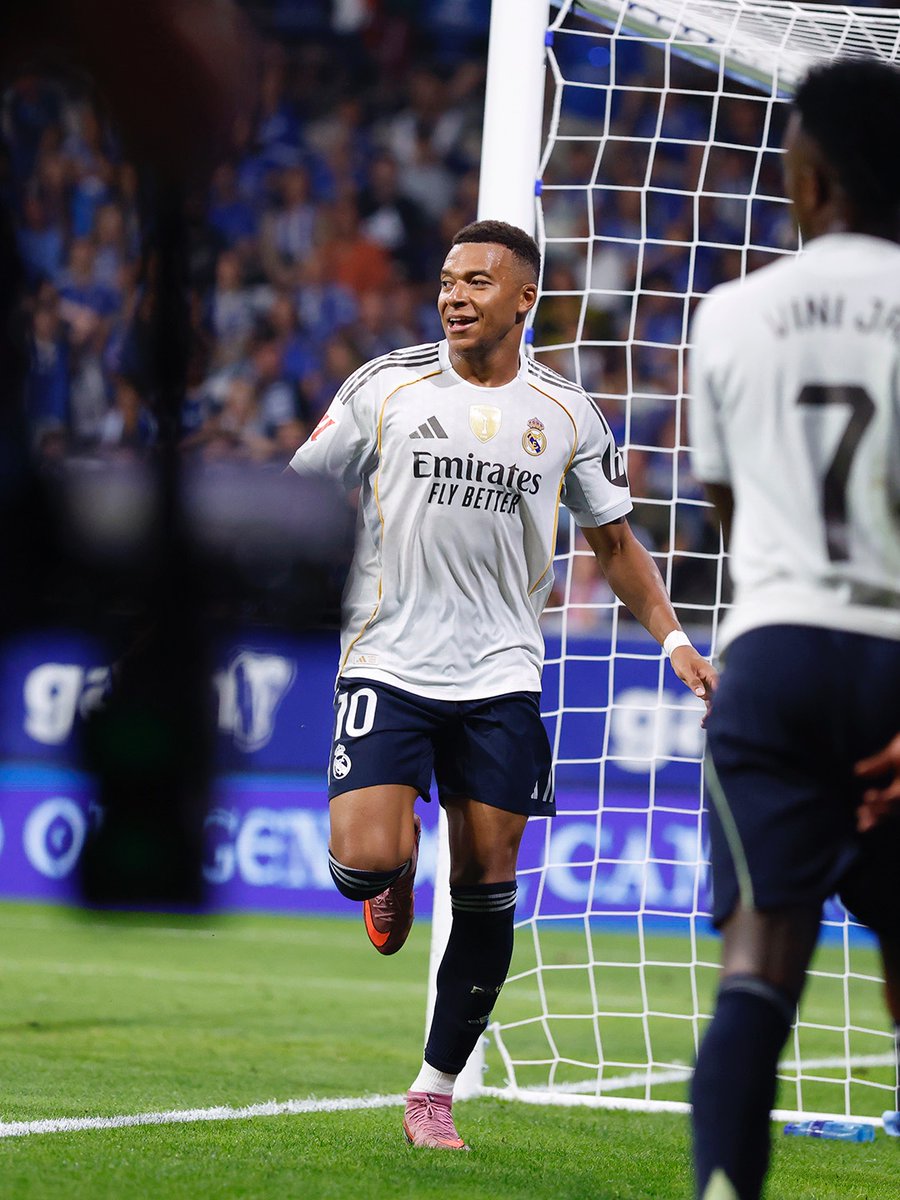 🚨 Xabi Alonso: "Kylian Mbappé has gained 4 kg back after the Club World Cup. Now he feels good. He was very good tonight and the other day. I like him a lot."