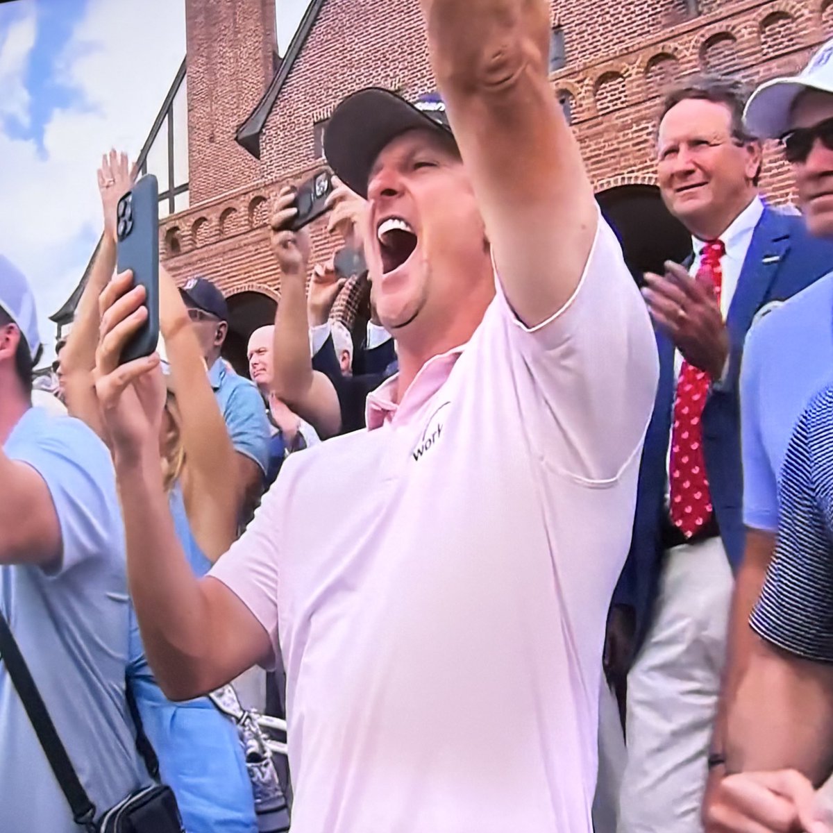 kclairerogers's tweet image. Fleetwood when Rose wins, Rose when Fleetwood wins ❤️