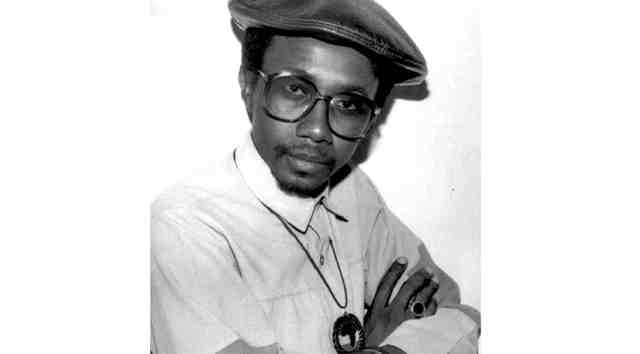 Eddie Fitzroy 
     Live Upright
#reggaemusicsonice