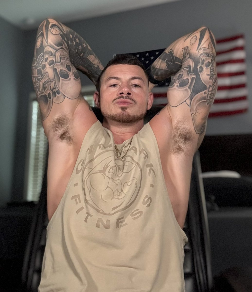 Come serve your daddy some cash on stream to celebrate my birthday weekend 🎉 

Live Stream link: Onlyfans.com/FreeShawn 🎥