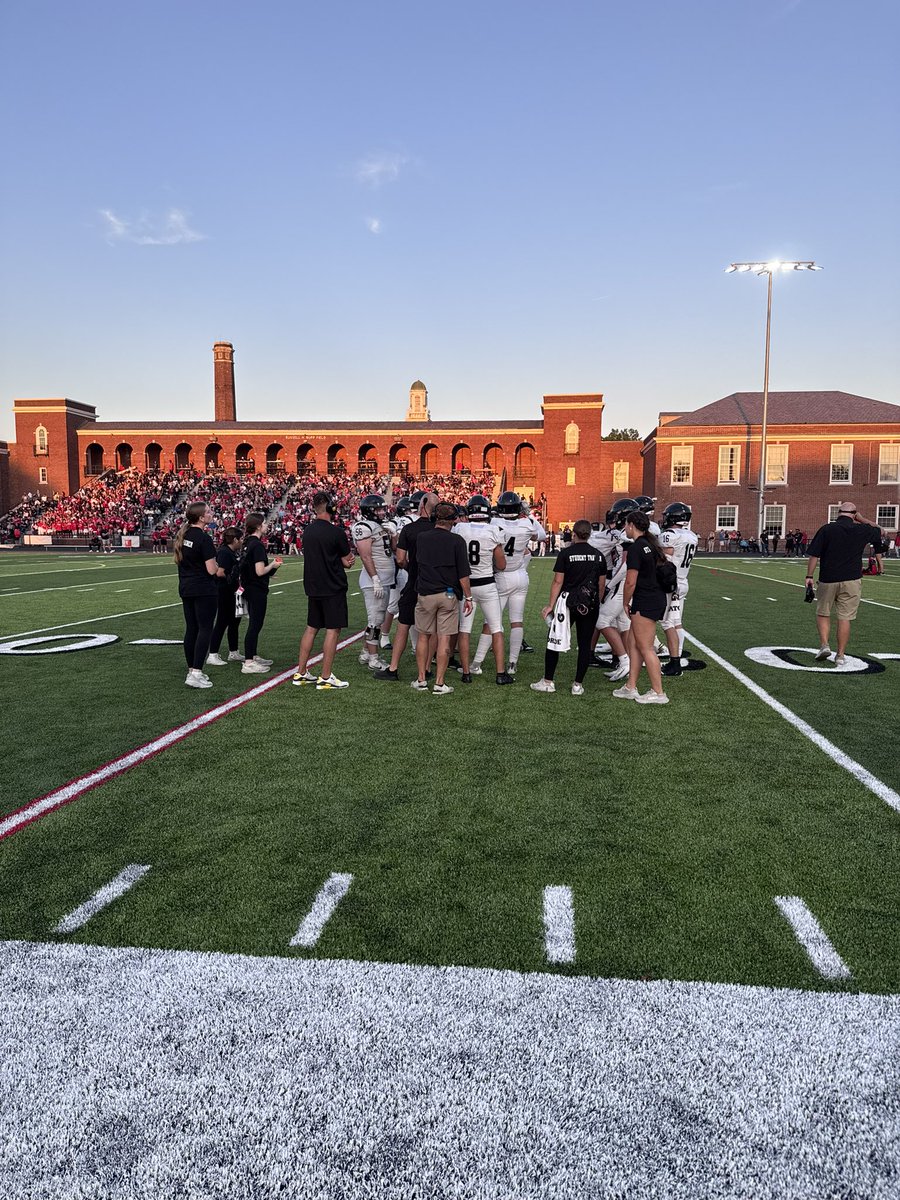 BeavsSportsMed's tweet image. Week 1 Complete!!! 
These ladies did an amazing job to kick off the season opener with a travel game! 
Thank you ladies for the hard work and getting these guys ready!