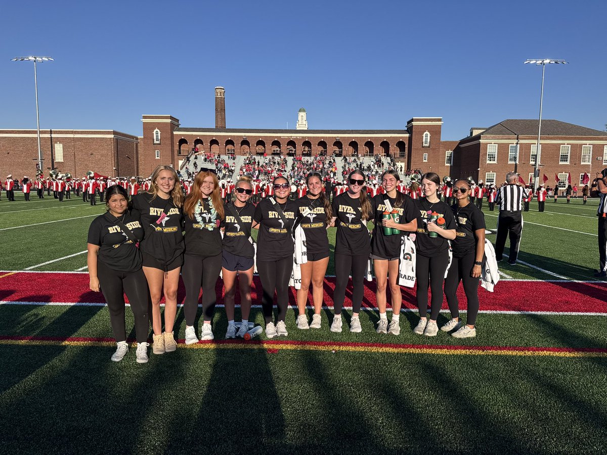 BeavsSportsMed's tweet image. Week 1 Complete!!! 
These ladies did an amazing job to kick off the season opener with a travel game! 
Thank you ladies for the hard work and getting these guys ready!