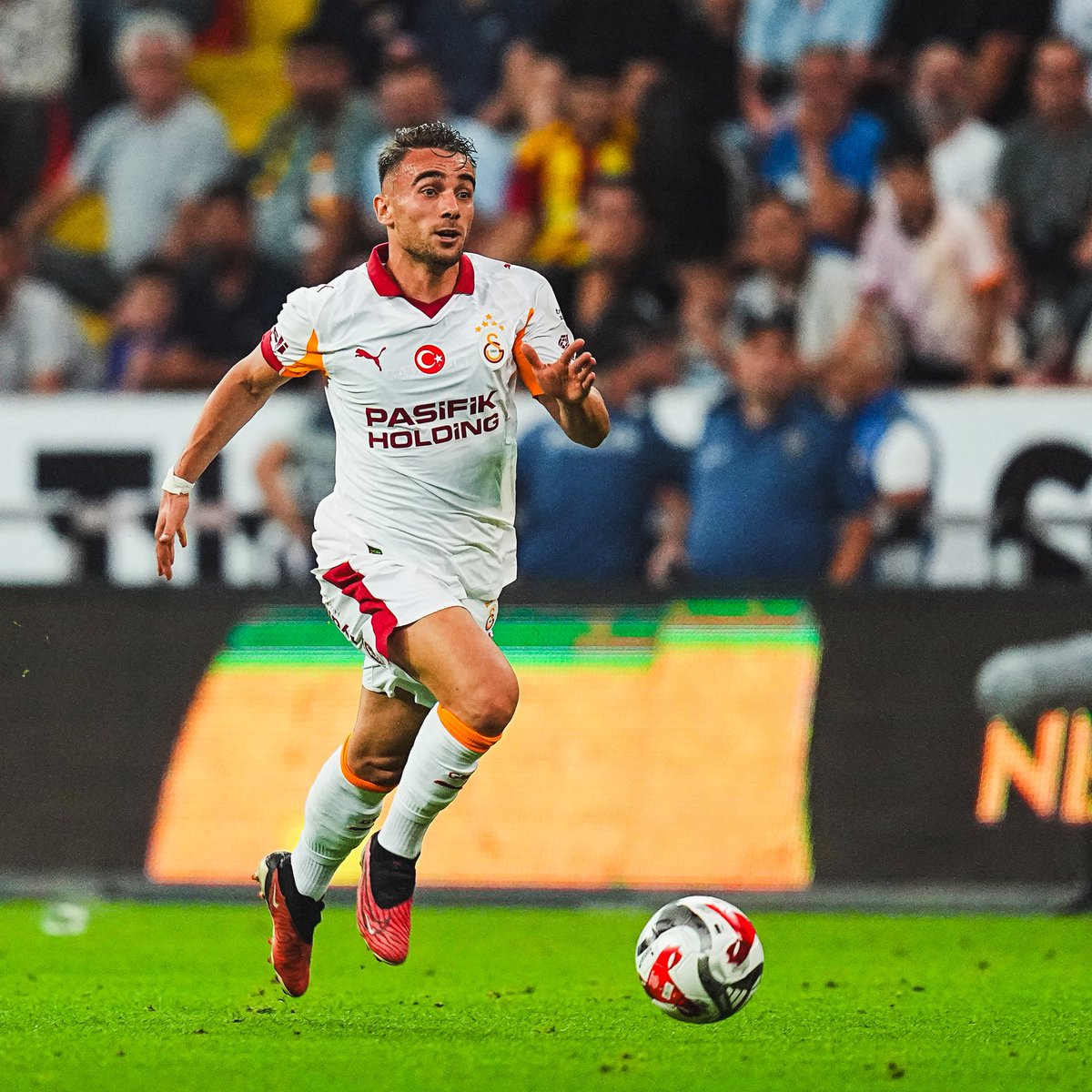 Tek yürek, tek hedef! 💛❤️
