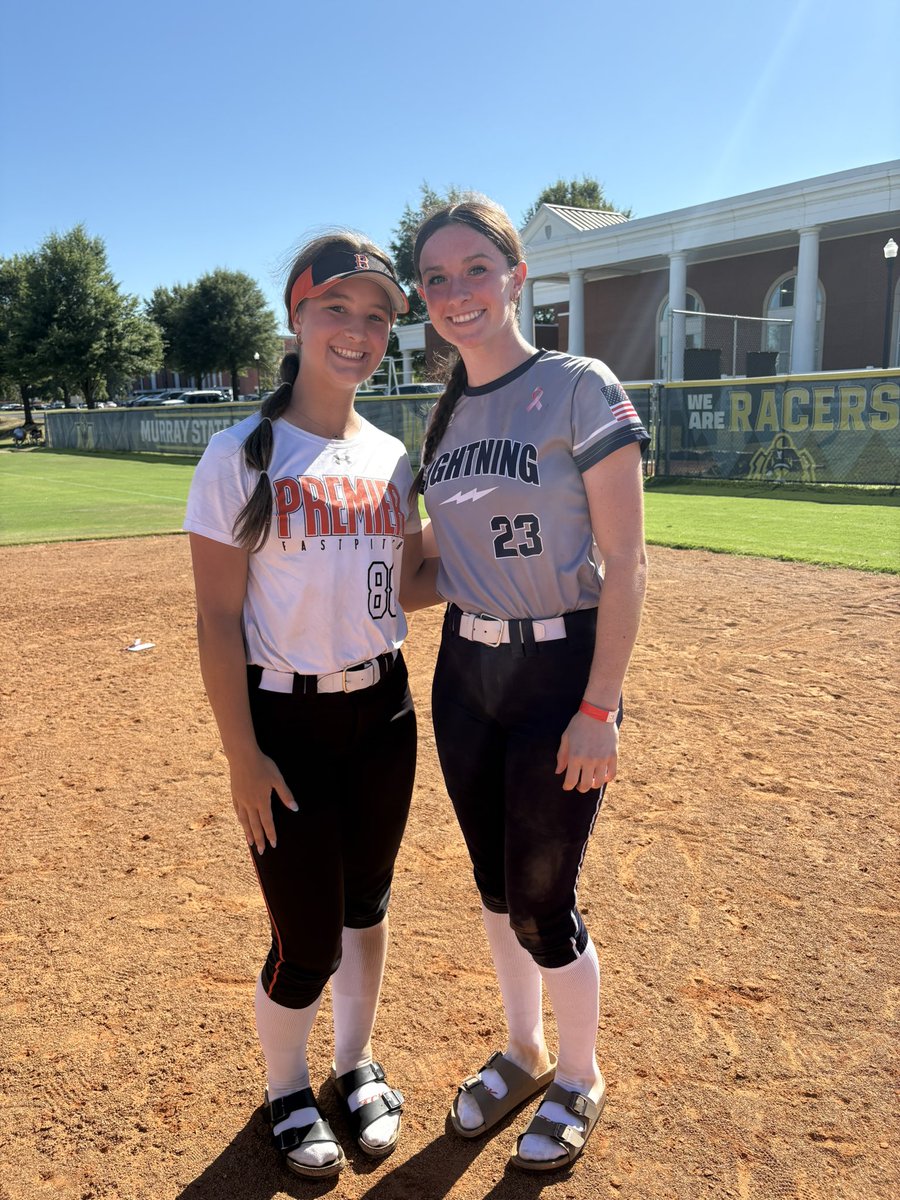 Thank you <a href="/RacersSoftball/">Murray State Softball</a> for a great day! I had a blast and hope to come back soon! Always a great time running into <a href="/HPfeifer2027/">Hayden Pfeifer</a> too, great job today Hay! 
<a href="/CoachGill_MSU/">Ashley Gilland</a> <a href="/madi_eberle/">Madi Eberle</a> <a href="/Coach_Bolden/">Jason Bolden</a> <a href="/18UPFNational/">Premier 18U National</a>