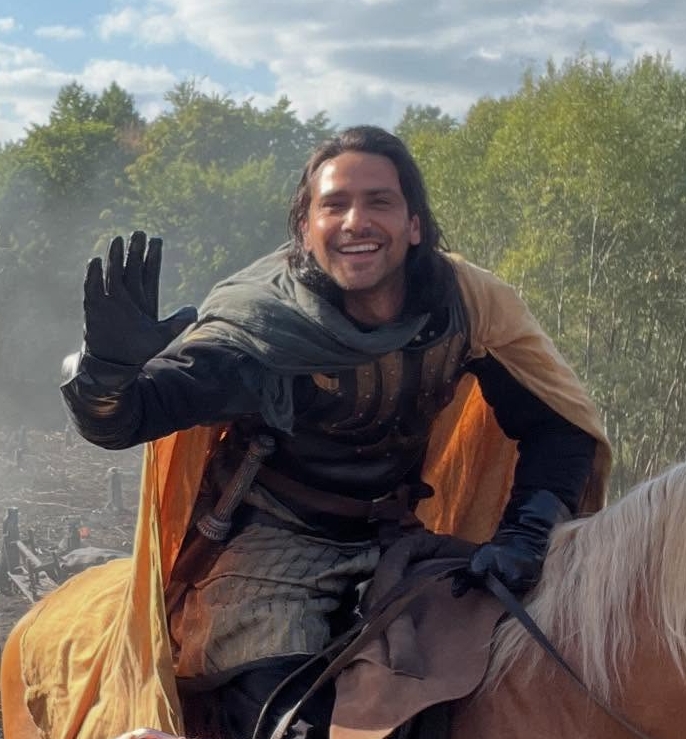 #MusketeersEurope #LucaPasqualino #OsinTheUntouched 😍😀 behind the scenes #RedSonja photographed by director #EmjayBassett #LucaLundi