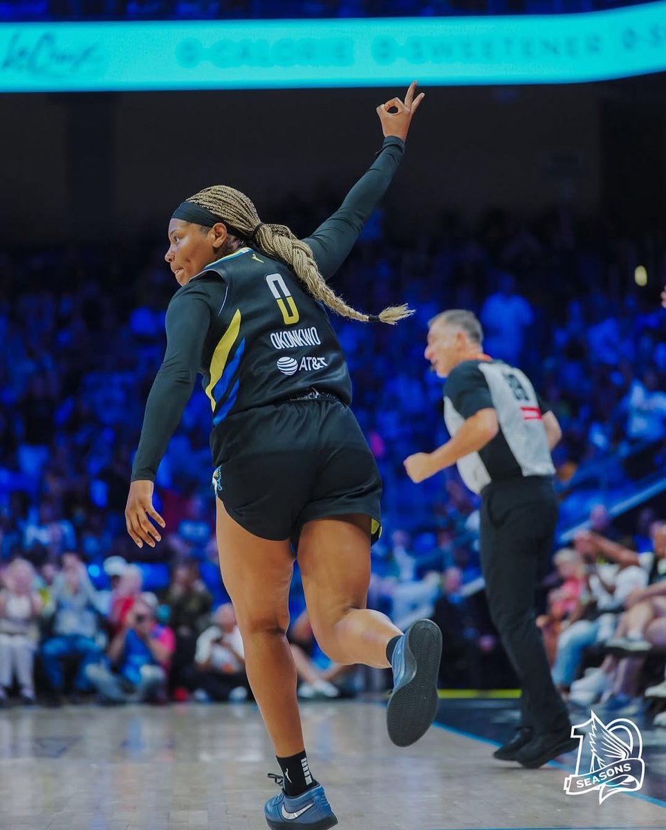 🔥⚡UCHE⚡🔥 (@uch3_d_fanatik) on Twitter photo Nigeria in the WNBA 🇳🇬:
Amy Okonkwo vs Valkyries:
12 PTS
3 REB
2 AST
1 STL
2-3 3PM
62% FG
17 MIN
Her first double digit game in the WNBA. Her 7 day contract ends Wednesday, <a href="/DallasWings/">Dallas Wings</a> has a chance to renew it ahead of their game on Thursday
#ballchatwithkenny Nigeria in the WNBA 🇳🇬:
Amy Okonkwo vs Valkyries:
12 PTS
3 REB
2 AST
1 STL
2-3 3PM
62% FG
17 MIN
Her first double digit game in the WNBA. Her 7 day contract ends Wednesday, <a href="/DallasWings/">Dallas Wings</a> has a chance to renew it ahead of their game on Thursday
#ballchatwithkenny