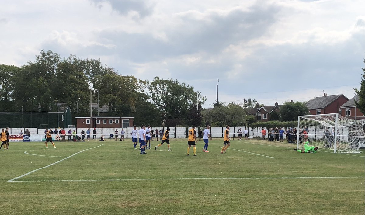 KizWxm's tweet image. From there we joined a crowd of over 400 at @HBAFC who witnessed an all action encounter which saw @Turton_FC defeated 6-2 in a @westlancsleague 1st Division game. Both sides scored cracking goals and the final outcome could have been far more than 8 goals scored #groundhopping