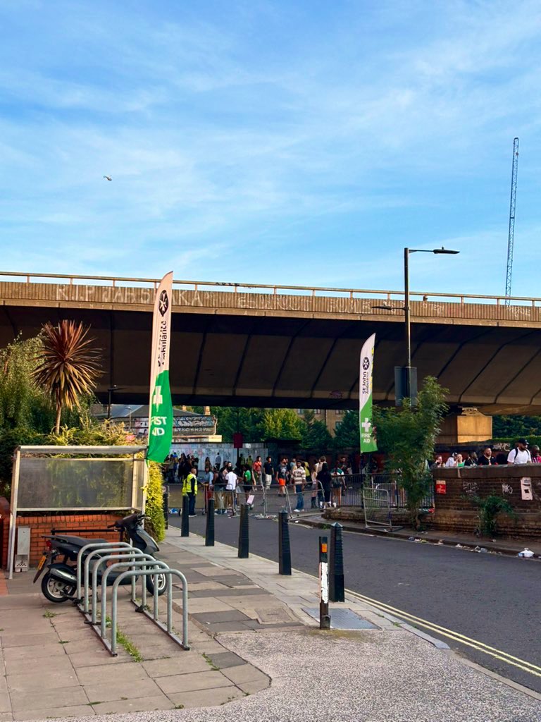 Day One at <a href="/NHCarnivalLDN/">Notting Hill Carnival</a> 
Spent a good afternoon with <a href="/SJALondonComms/">St John Ambulance - London Operational Comms</a> providing support to all our treatment centres and SJA resources.

Thank you <a href="/EdGoodall_UK/">Ed Goodall</a>, <a href="/davebeel/">Dave Beel</a> and Jason for the opportunity to tag along.

#MySJADay #StJohnPeople