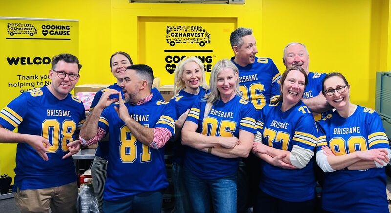 FAAA_Au's tweet image. We love seeing our FAAA Members giving back! 💛
Last week, the Brisbane Metro Committee teamed up with OzHarvest, rolling up their sleeves to cook more than 104 meals for people doing it tough. #OzHarvest #Cookingforacause #FAAA