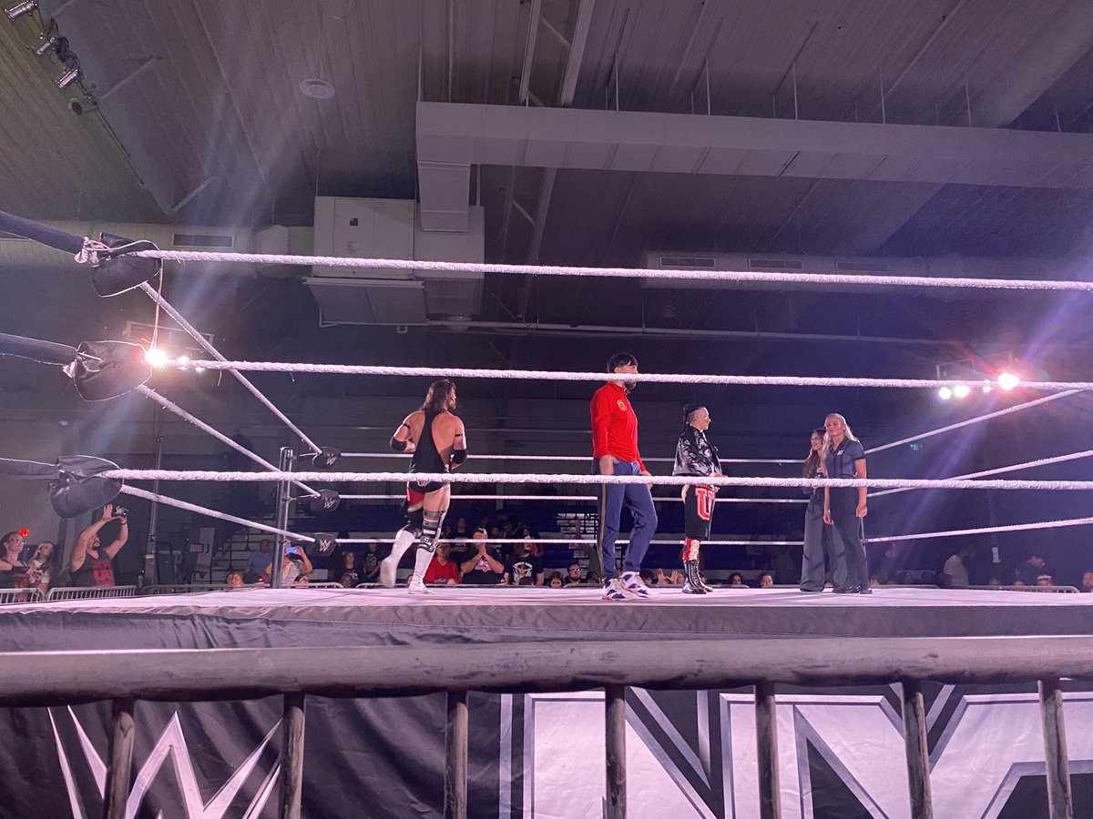 amanda47478144's tweet photo. #NXTSebring https://t.co/qjciUJiokQ