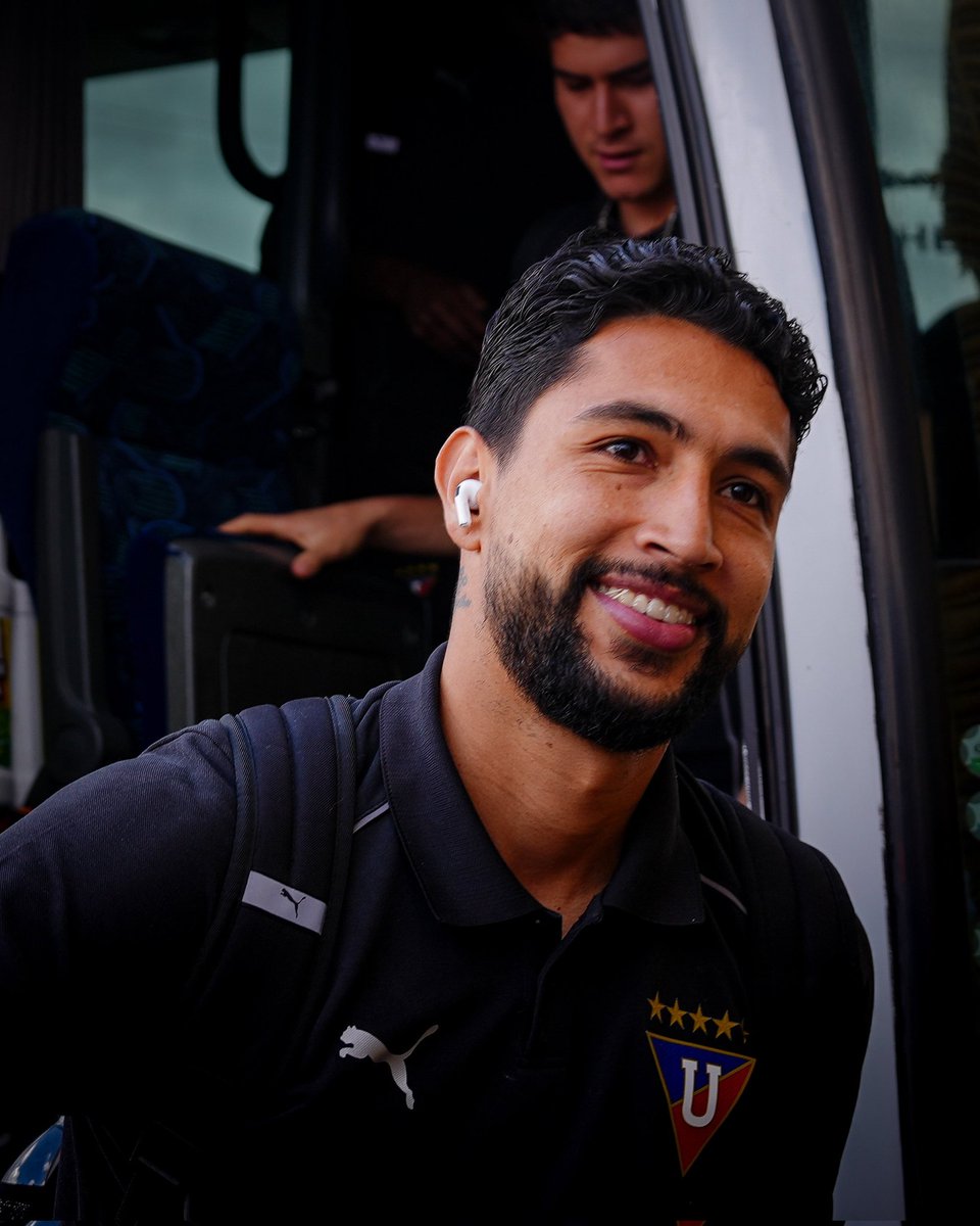 Este equipo me representa, este equipo está lleno de grandeza y éxito, tiene un aura distinto, LIGA TIENE UN SIMBOLISMO DE PASIÓN, CORAJE Y FUERZA POR AVANZAR ⏭️❤️‍🩹✨ #LDUQ #LDUQuito