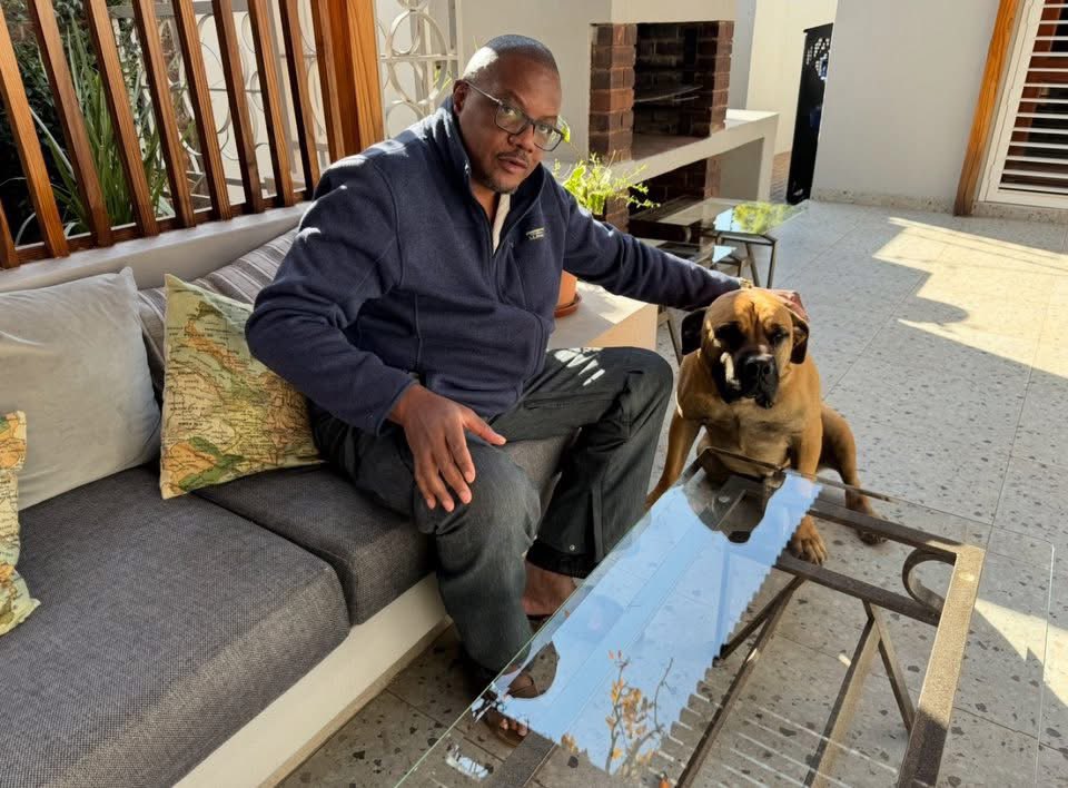 daddyhope's tweet image. Before I go to bed, I want to leave you with some reflections about life. When we leave Zimbabwe and go abroad—whether to England, America, or even South Africa—and we start making real money, we must never forget that the higher we climb, the greater the expectations placed upon…