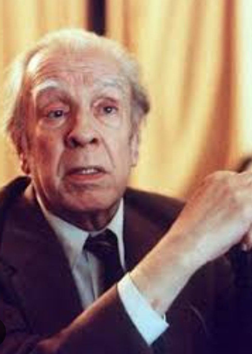 Un 24 de agosto  de 1899, nació Jorge Luis Borges. No ganó el Premio nobel, según dicen, dijo que la maldición de América Latina fueron los negros.  Según  Cortázar, todos los escritores latinoamericanos están a la sombra de él. Sin duda, el más grande escritor del siglo XX.