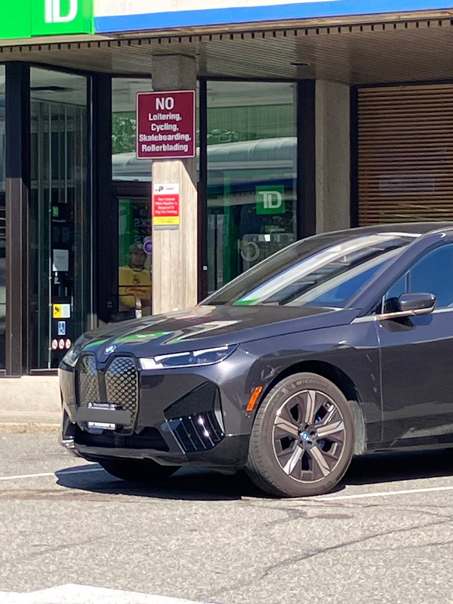 나진짜 기니피기닮은 차를 봄

이 차가 오프로드 질주하면

폭주기니.