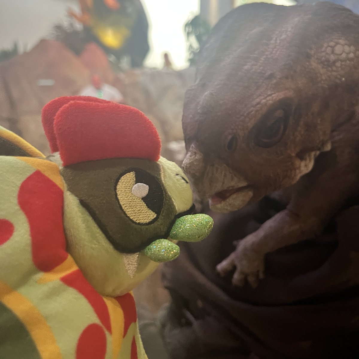 I love taking my plushies on my adventures 🥹 They deserve to see the world too

dino by <a href="/ArtSeaAnimal/">ArtSea Animal 🌊</a>