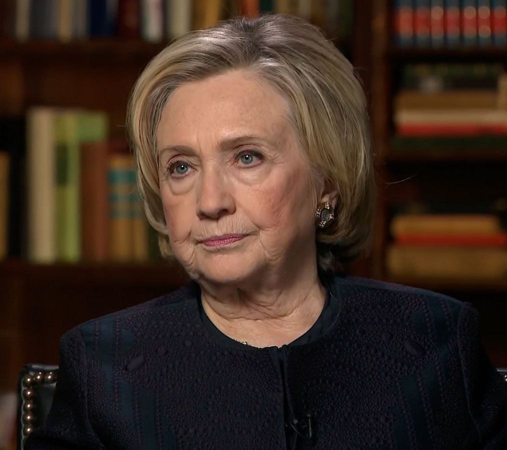 DOGEQEEN's tweet image. 🚨DEVELOPING: Vivek Ramaswamy said, Hillary Clinton is one of the most corrupt politician to ever walk the face of the earth. 

Do you agree Vivek Ramaswamy?

YES or NO?