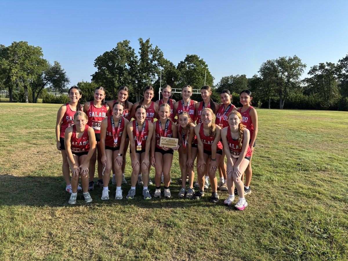 The Lady Eagles had another great performance at the Vista Ridge Inv. The VG placed 2nd out of 22 teams in the 5A/6A 5K division. 
JV won the 1-4A JV Div.