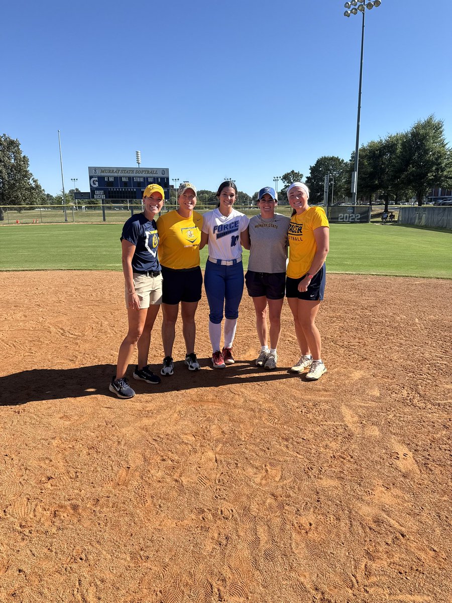 Thank you <a href="/RacersSoftball/">Murray State Softball</a> for putting on such a great camp!! So grateful for the opportunity! Hoping to be back soon!! <a href="/CoachGill_MSU/">Ashley Gilland</a> <a href="/madi_eberle/">Madi Eberle</a> <a href="/ILForceCrompton/">Illinois Force Crompton 16u National</a>
