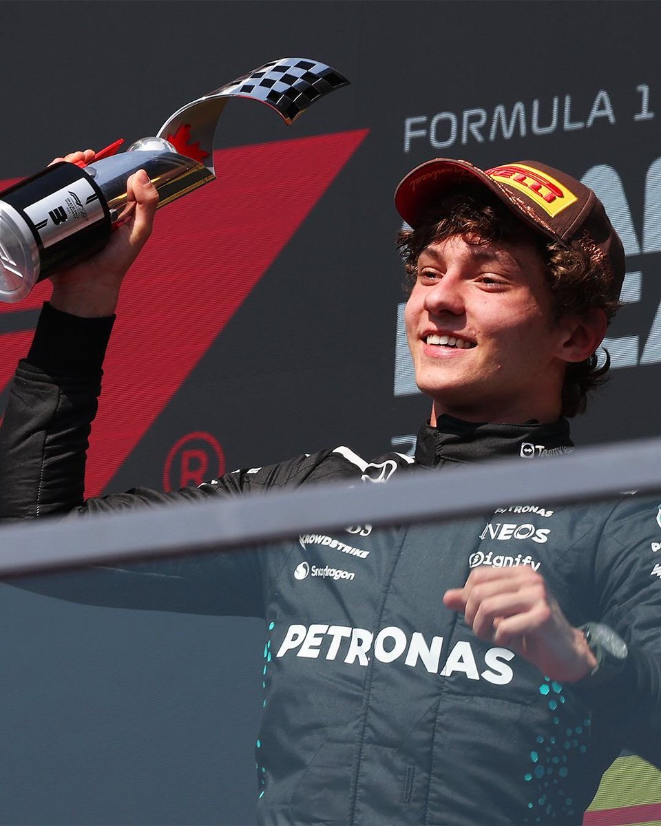 BIRTHDAY BOY!!! happy birthday kimi