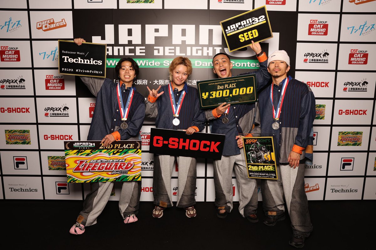 DANCEDELIGHT_JP's tweet photo. 国内外のシティーシリーズ・予選大会から勝ち上がったFINALISTチーム、総勢48チームが集結した “JAPAN DANCE DELIGHT VOL.31 FINAL”
優勝は東京・大阪をレペゼンするPOPPINGチーム
“BOO＋SHOW-GO”

▼WINNER
BOO＋SHOW-GO（POPPING/東京・大阪）

▼2nd PLACE
池田部屋（HIP HOP/大阪・京都・東京）

▼3rd PLACE
九州男児新鮮��（BREAKING/福岡）

▼SPECIAL PRIZE
Narie&Mi（JAZZ/大阪・兵庫）
W.Lockin Crew（LOCKING/和歌山）
MORTAL COMBAT（BREAKING/大阪・兵庫・愛知・沖縄・鹿児島・フランス）
BIG CHEESE!!（FREESTYLE HIP HOP/東京）

///// JUDGE・MC /////
KENZO, Joseph Go, TAKUYA, MC USK, KAHO, DAI, HONGOU, Wing
