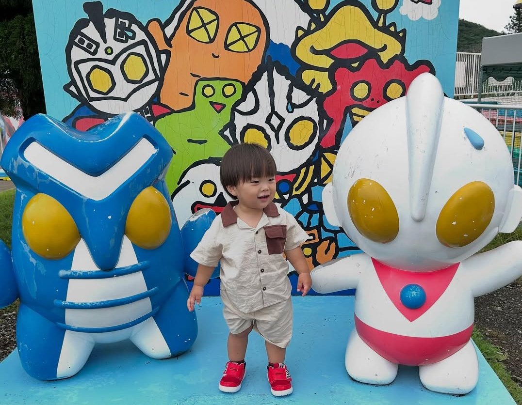 0504hochan's tweet photo. ほーちゃんゆーくんの夏🌞その2
家族でぐりんぱへ🎡✨
初めてだったしお天気も不安だったけど、なんとか遊園地でも遊べて、シルバニアにも癒されて家族みんなで楽しめました😍 https://t.co/IJfaXmbzVM