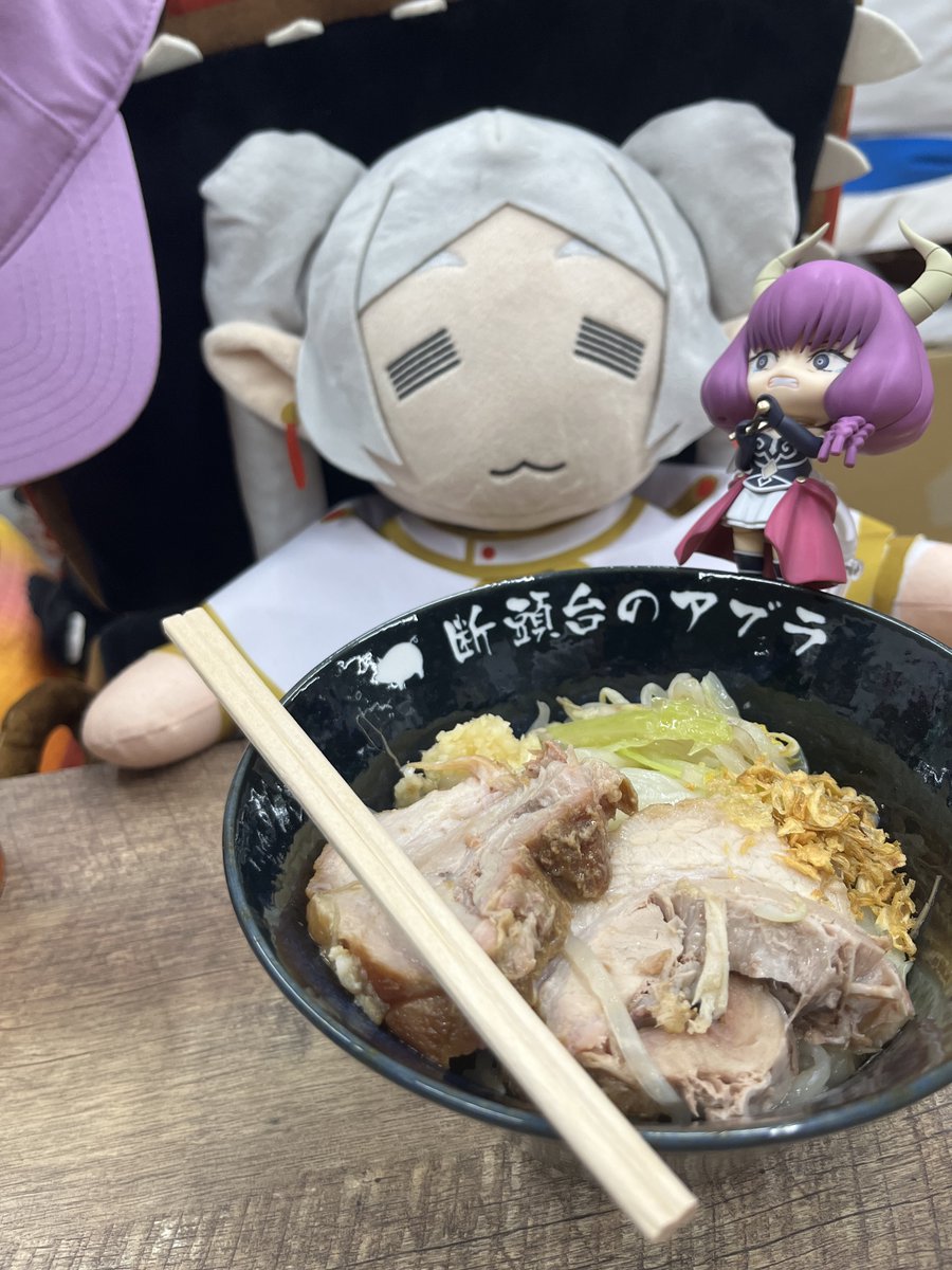 FRIEREN_PR's tweet photo. 断頭台のアブラ https://t.co/tsPisc0hp9