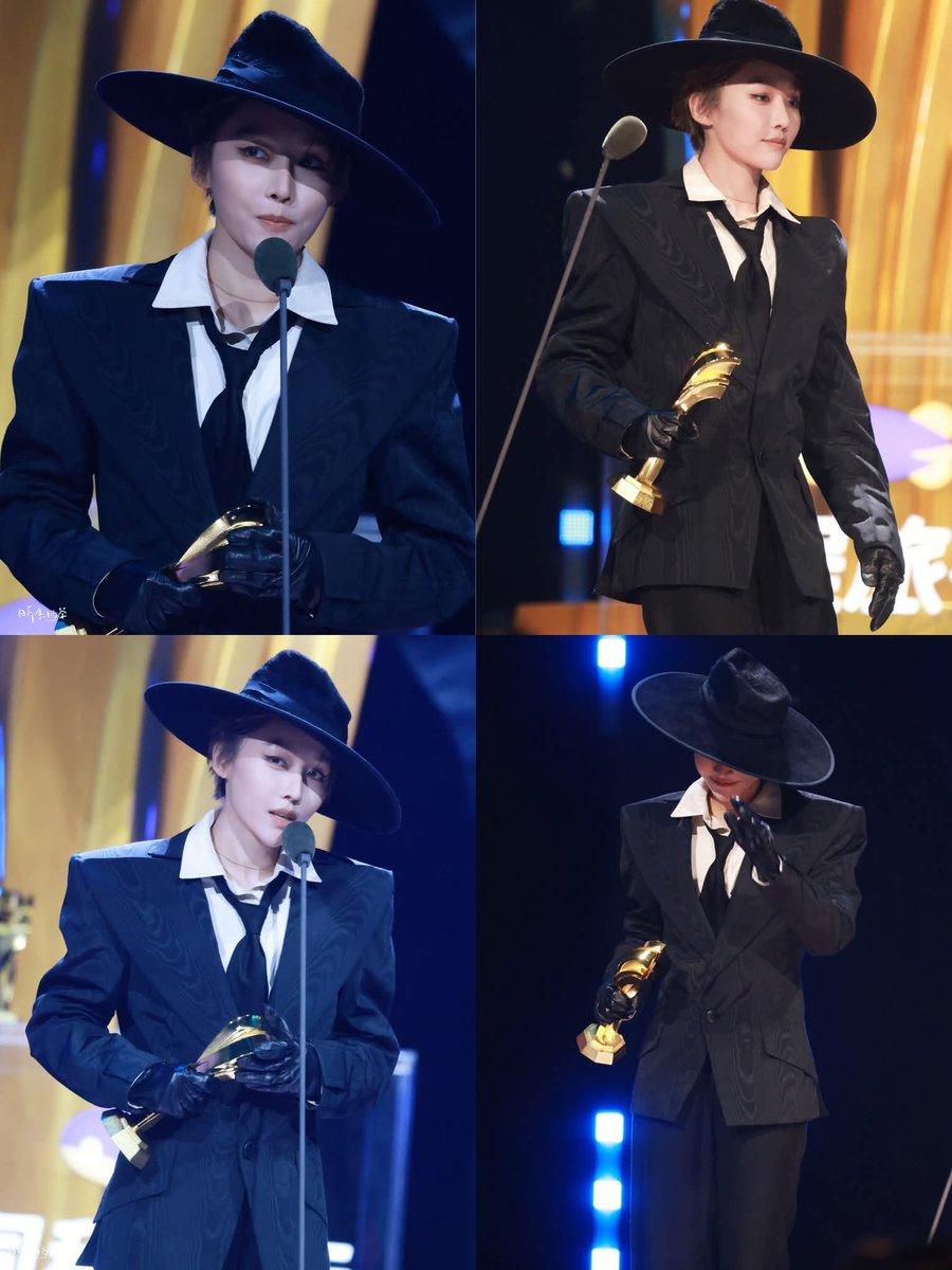 MIKANilicious03's tweet photo. Congrats Yuxin baobei for being awarded as the best singer and dancer of the year at TMEA 2025🫶🫶🫶🫶
#Xqueen #XinLiu https://t.co/5SReb7sEi3