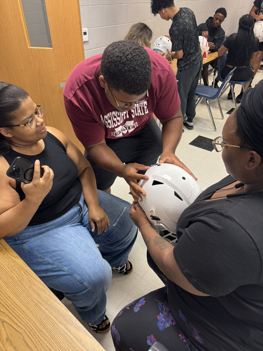 Ranchview Football (@rhswolfpackfb) on Twitter photo Yesterday we had a great turnout for Game ready with Guardians!!
#FAM1LY
<a href="/CFBISD/">Carrollton-Farmers Branch ISD</a> <a href="/RanchviewWolves/">Ranchview High School</a> <a href="/RHSFAM1LY/">RANCHVIEW ATHLETICS</a> <a href="/kara_miller3/">Kara Miller</a> <a href="/PutterRenee/">Renee Putter</a> <a href="/RamirezCoach/">Michael Ramirez</a> Yesterday we had a great turnout for Game ready with Guardians!!
#FAM1LY
<a href="/CFBISD/">Carrollton-Farmers Branch ISD</a> <a href="/RanchviewWolves/">Ranchview High School</a> <a href="/RHSFAM1LY/">RANCHVIEW ATHLETICS</a> <a href="/kara_miller3/">Kara Miller</a> <a href="/PutterRenee/">Renee Putter</a> <a href="/RamirezCoach/">Michael Ramirez</a>