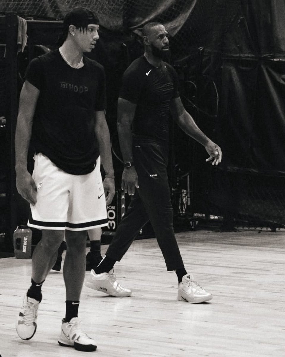 Iron sharpens iron ⚒️