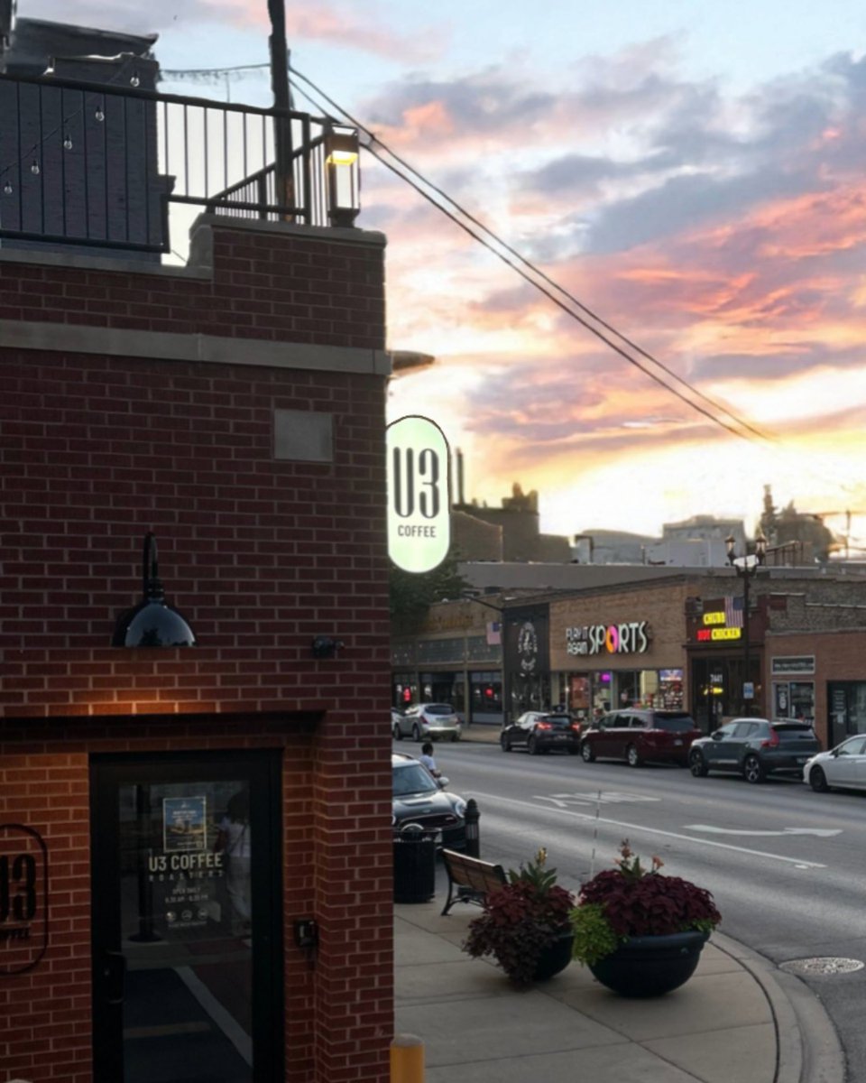 Summer’s not over just yet. Soak up every golden hour on the U3 rooftop with your favorite latte in hand &amp; let these last warm days linger just a little longer. ✨☕️

#u3coffee #rooftopsips #summernights #coffeewithaview #savorthesummer #unitedbycoffee #coffeelife #coffee
