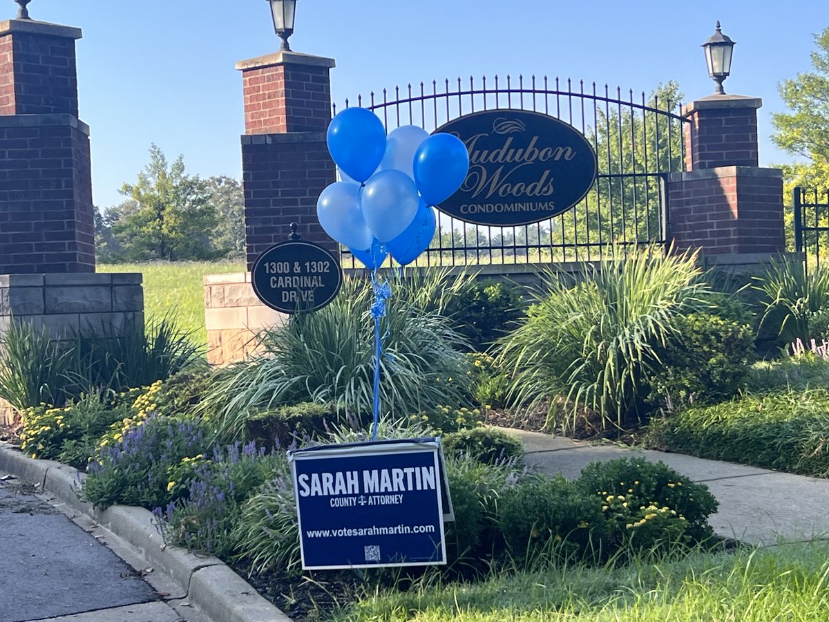 votesarahmartin's tweet image. Thankful for the support of my former clients (all previous Metro Council members), who hosted an event in support of my campaign this weekend.