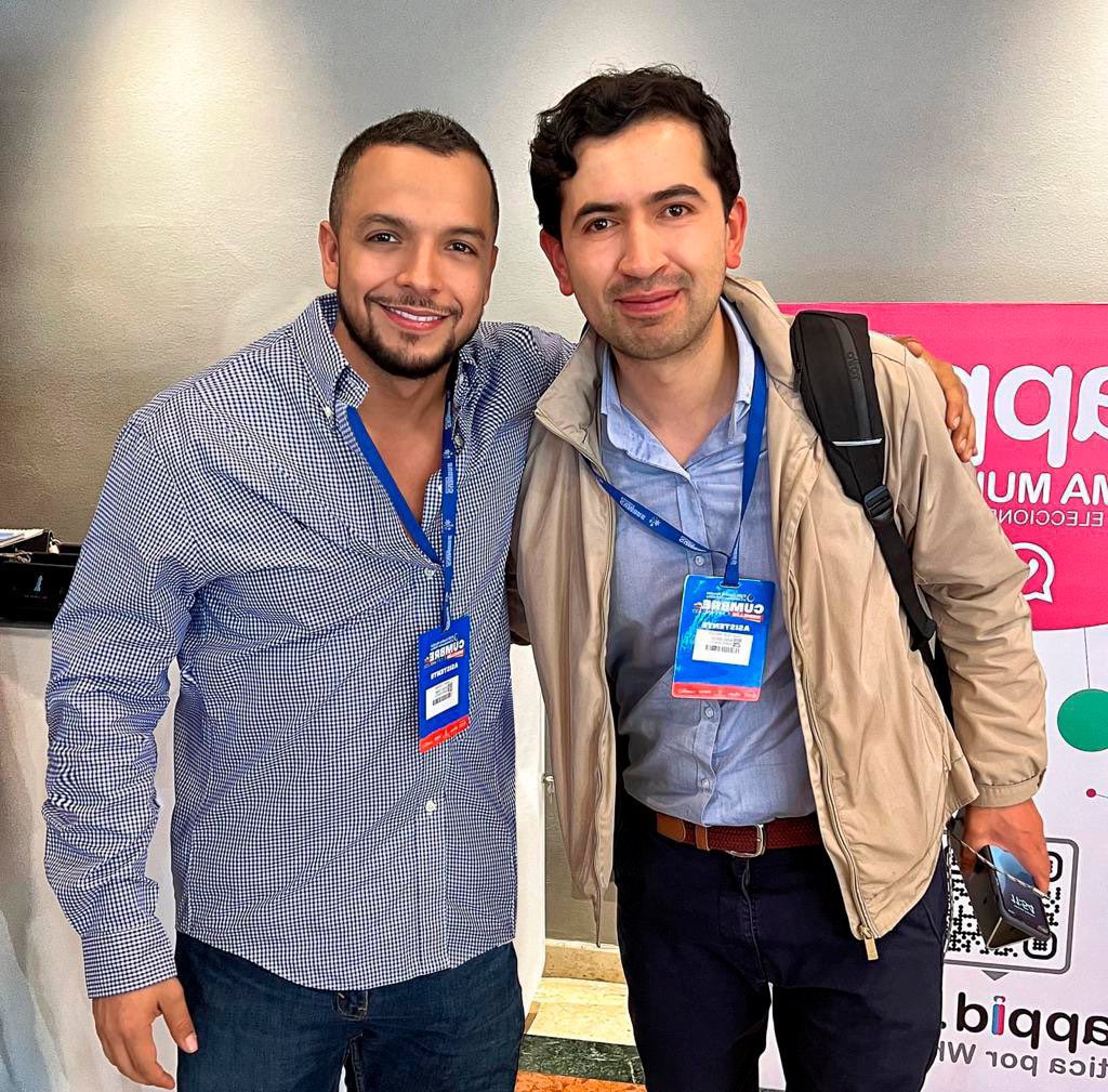 Cj thompson (@dpthompsonl) on Twitter photo <a href="/Danielbricen/">Daniel F. Briceño</a> yo si lo digo sin tibiezas: Daniel briceño es el chupador de vergas de los paracos. <a href="/Danielbricen/">Daniel F. Briceño</a> yo si lo digo sin tibiezas: Daniel briceño es el chupador de vergas de los paracos.