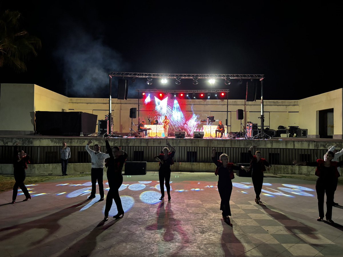 ☝🏻𝐓𝐔 𝐀𝐘𝐔𝐍𝐓𝐀𝐌𝐈𝐄𝐍𝐓𝐎 𝐓𝐄 𝐂𝐔𝐄𝐍𝐓𝐀:

🎤Broche de Oro de las fiestas patronales con la actuación de nuestro paisano Adrián Maestre.🎧

¡Construyamos PUEBLO juntos!