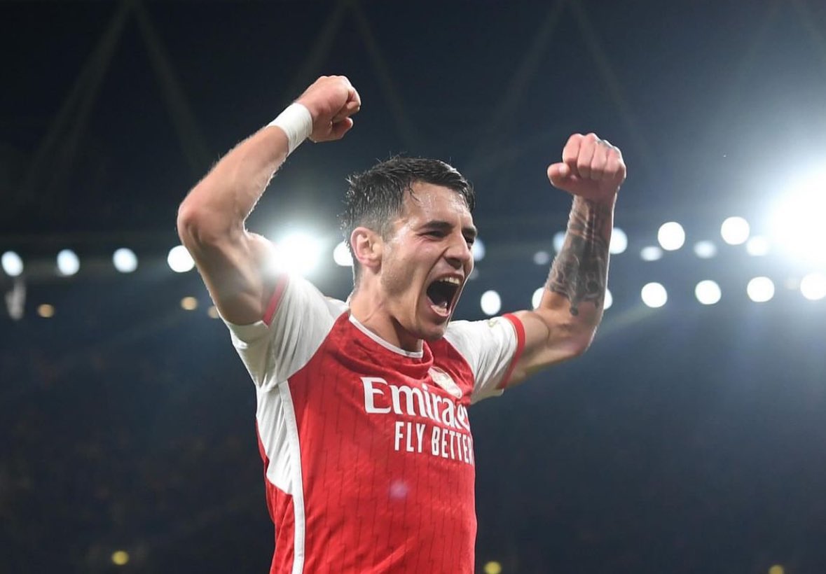 🚨🐉 FC Porto keep talks active for Jakub Kiwior with new bid set to be sent this week.

Arsenal already rejected a bid in July but Porto will try again soon.

If Zinchenko and Kiwior leave, #AFC could add one more player.