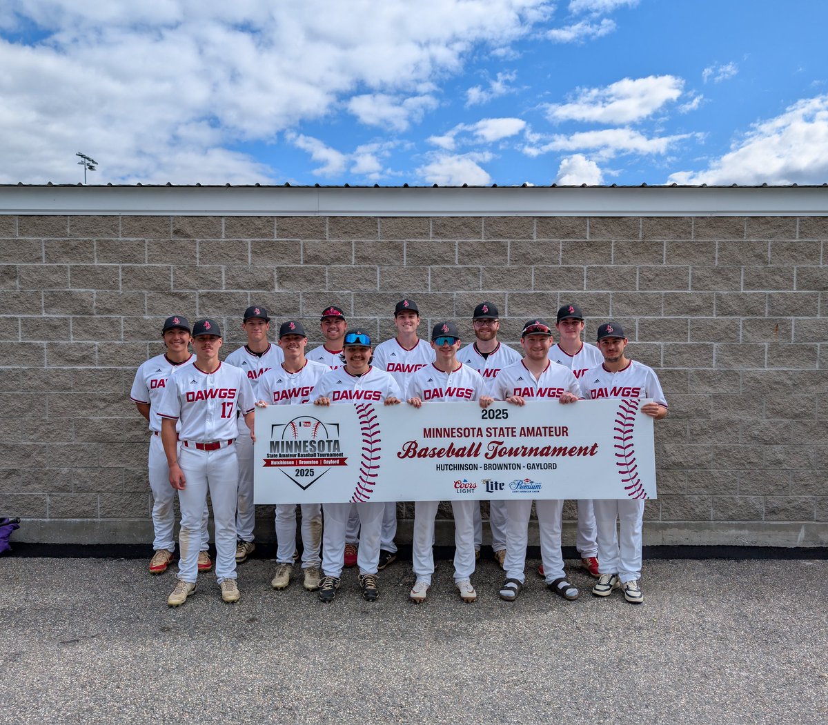 hitdawgtownteam's tweet image. Couldn't ask for a better group of Dawgs! 🫡🐶