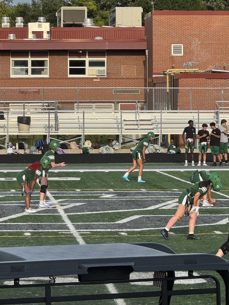 hubbardbradford's tweet image. Beyond excited to watch this girl play flag football this season. One year post knee surgery and she is thriving. The team had  their final tune up Friday at the #Ramily Rally before the season starts this week and they looked great. Get it, kid! #HubbardSisters #makeitmatter