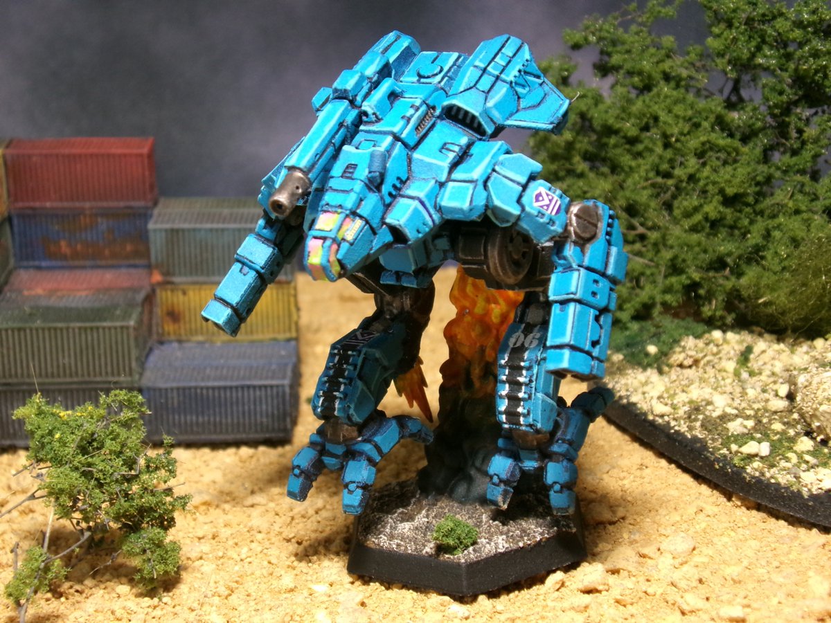 As promised I took some better shots with lighting, a backdrop and a #battletech  terrain board of my 1st Hesperus Guards, Vesper Marches jumping Marauder II!  This kit from <a href="/catalystgamelab/">CatalystGameLab</a> and <a href="/IronWindMetals/">Iron Wind Metals</a> is PHENOMENAL and I can't wait for the non-jumping variants!